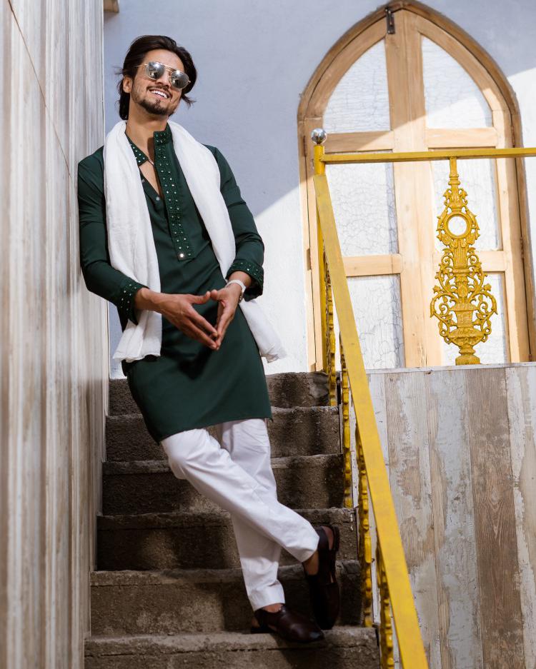 Mehndi Green Mirror Embroidery Kurta